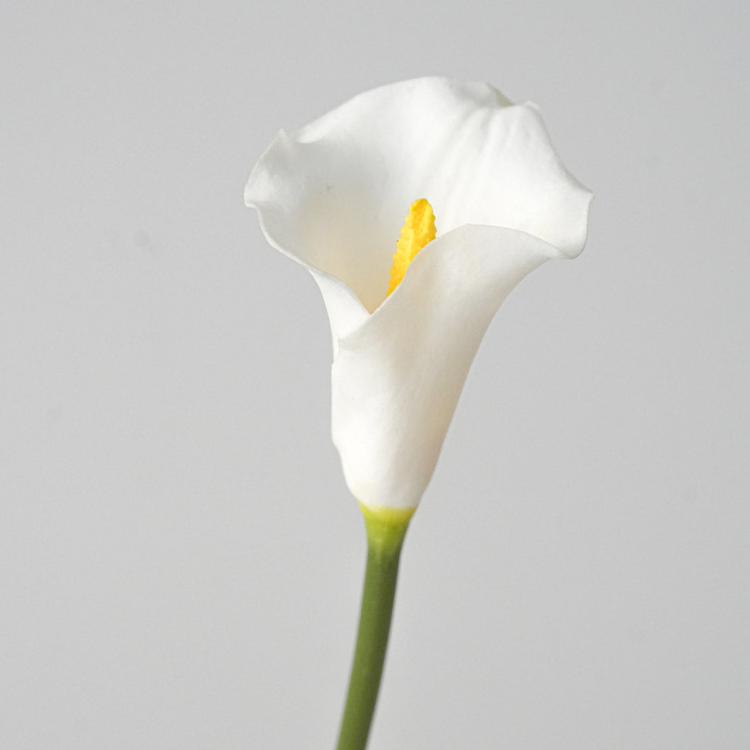 Calla Lily Artificial Real Touch Flower 70cm Stem 3 Color Selections CALLALILY1-3